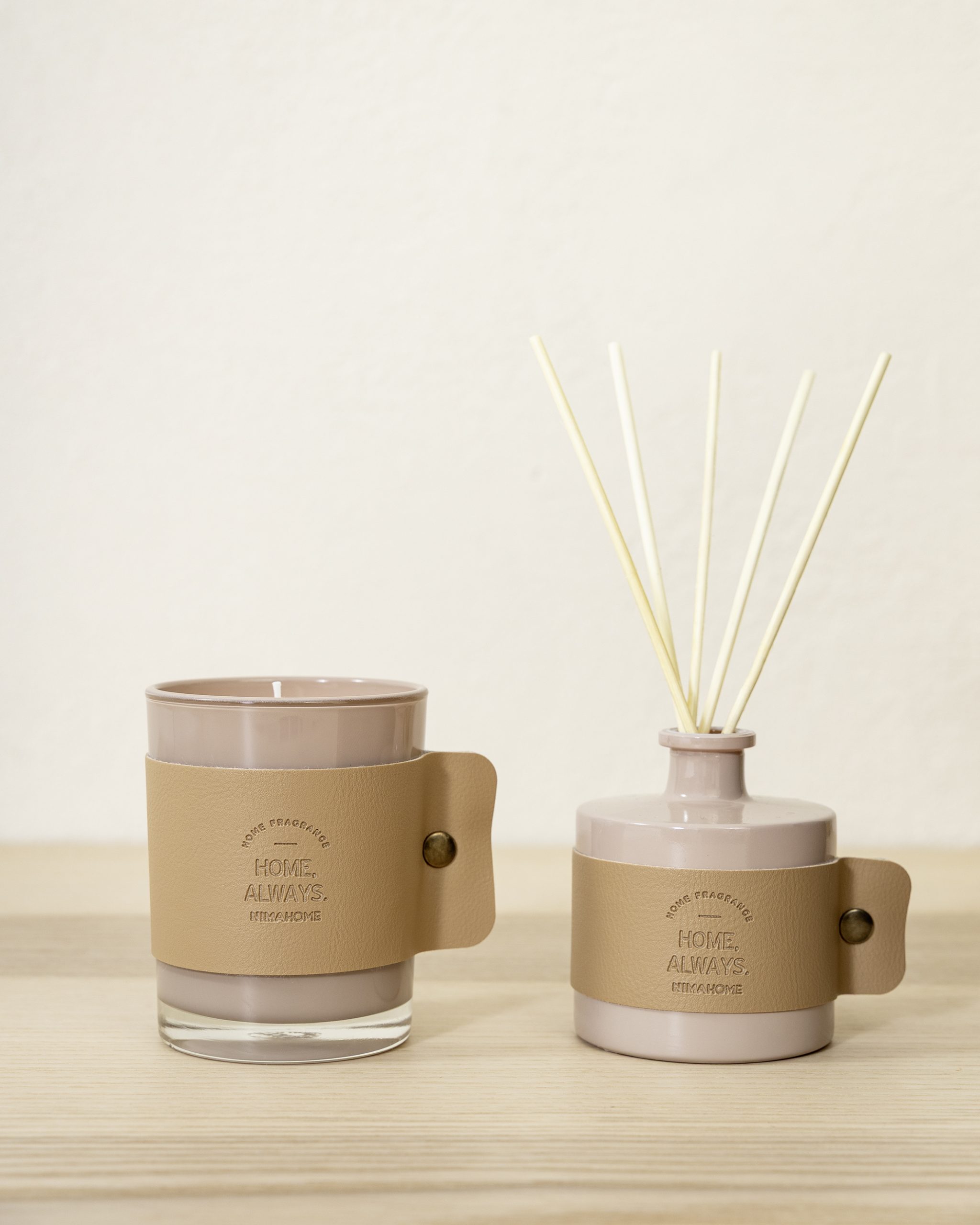 Nima Home Σετ Αρωματικό Χώρου με Στικ 100ml & Αρωματικό Κερί 130gr - Home, Always Powder - Image 2