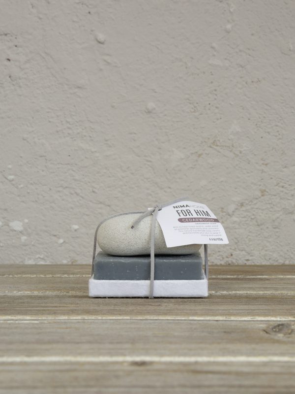Nima Home Σετ Σαπούνι Χειροποίητο 125gr + Πέτρα Απολέπισης - Cedarwood - Image 5